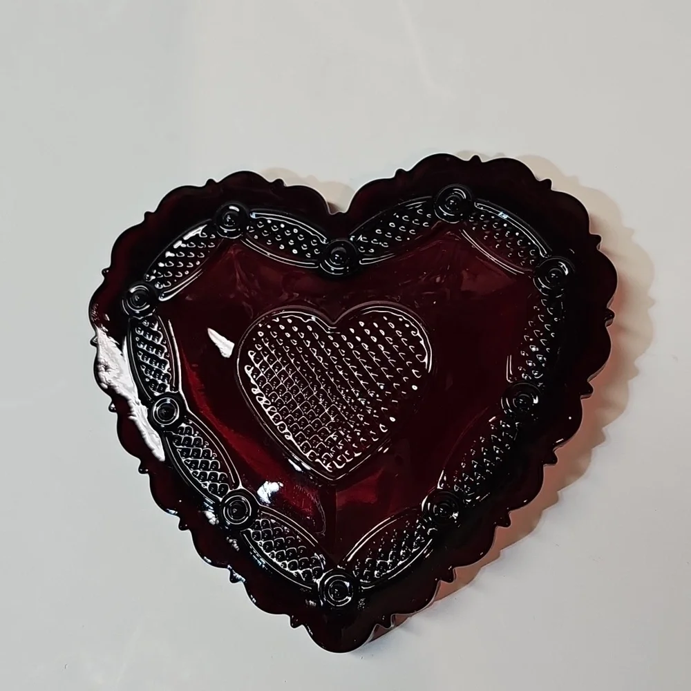 Vintage Avon Cape Cod Heart Shaped Trinket Box / Covered Dish - Deep Ruby Red